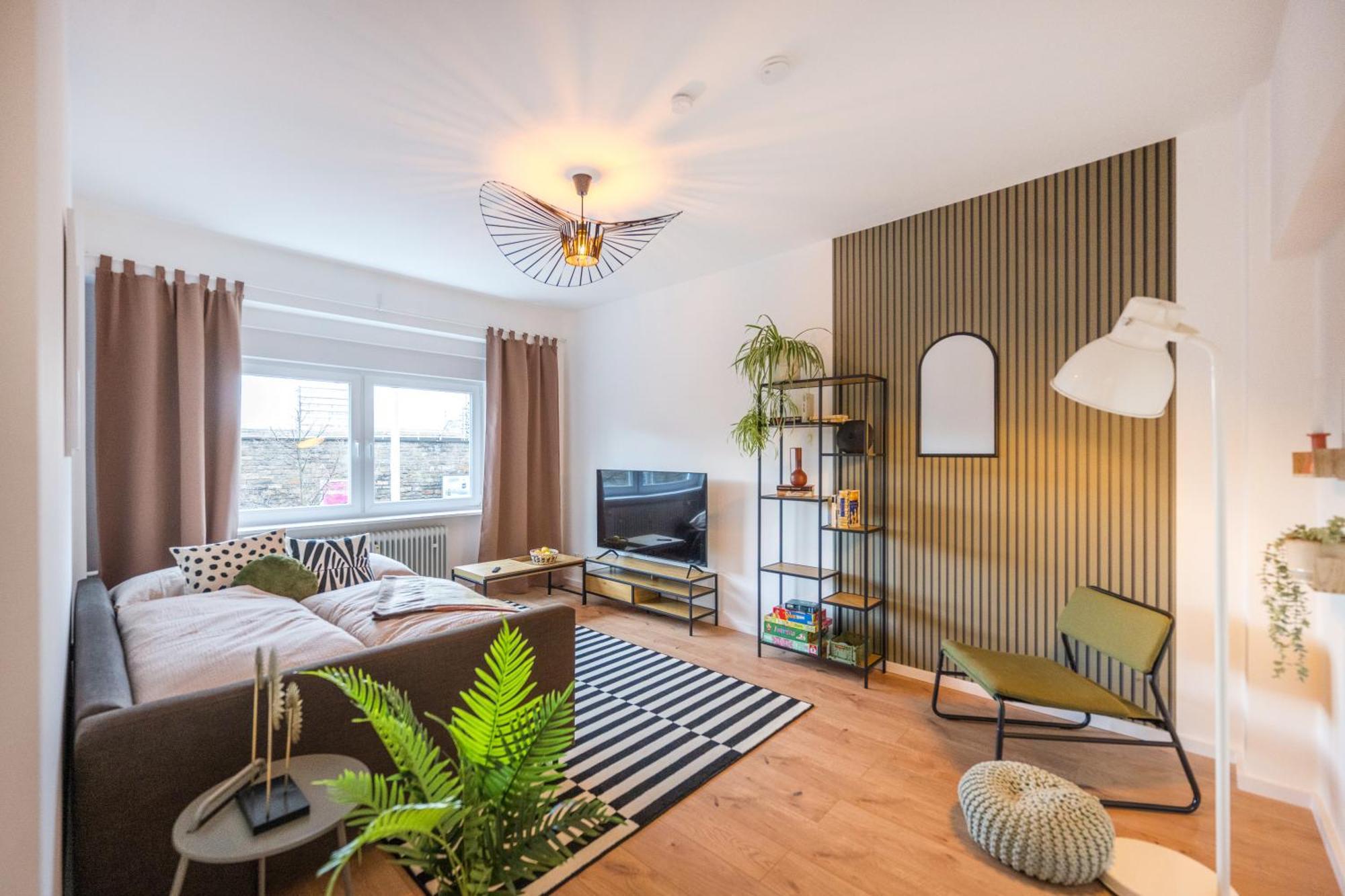 Neu: 100M² - Ideal Fuer Familien/Geschaeftsr. - Hbf Coblença Exterior foto
